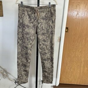 Bevy Flog women's tan Snake Print joggers Pants with drawstring size 28